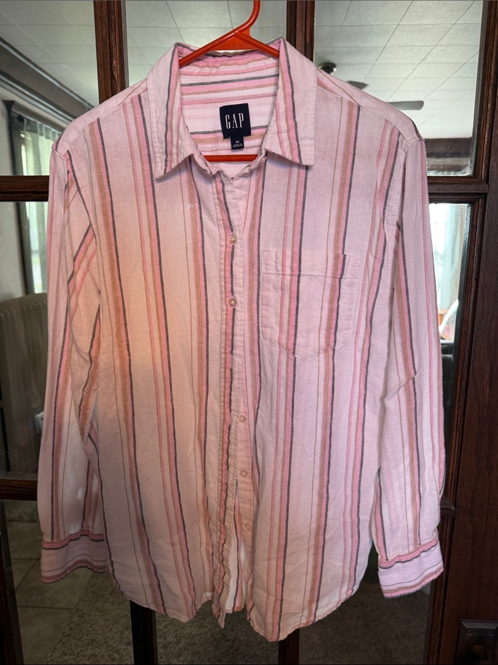 GAP Womens XS Linen Blend Striped Button Down Shirt Pink Tan Long‎ Sleeve